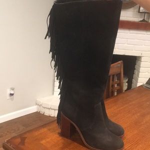 Gianni Bini “Back Drop” boots